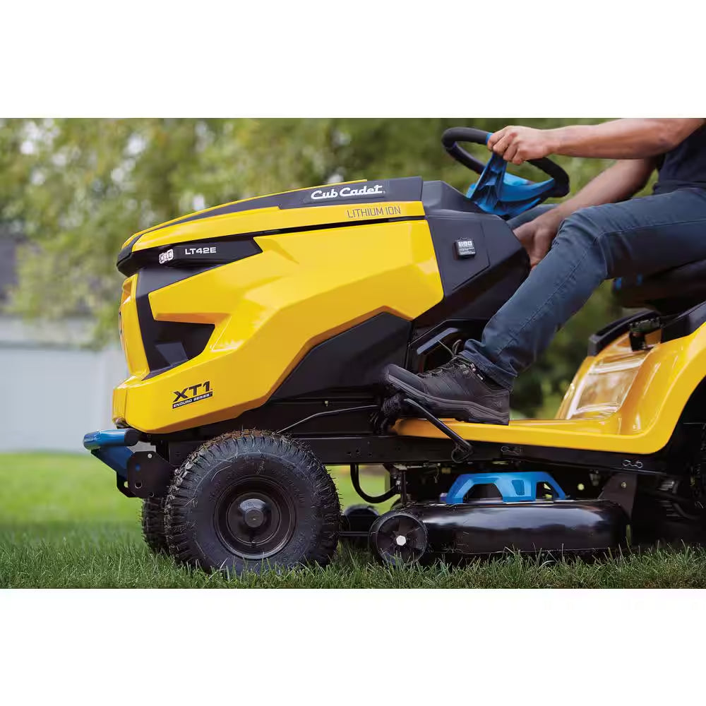 Cub Cadet XT1 Enduro LT 42-Inch 56-Volt MAX 60 Ah Lithium-Ion Electric Drive Cordless Riding Lawn Tractor